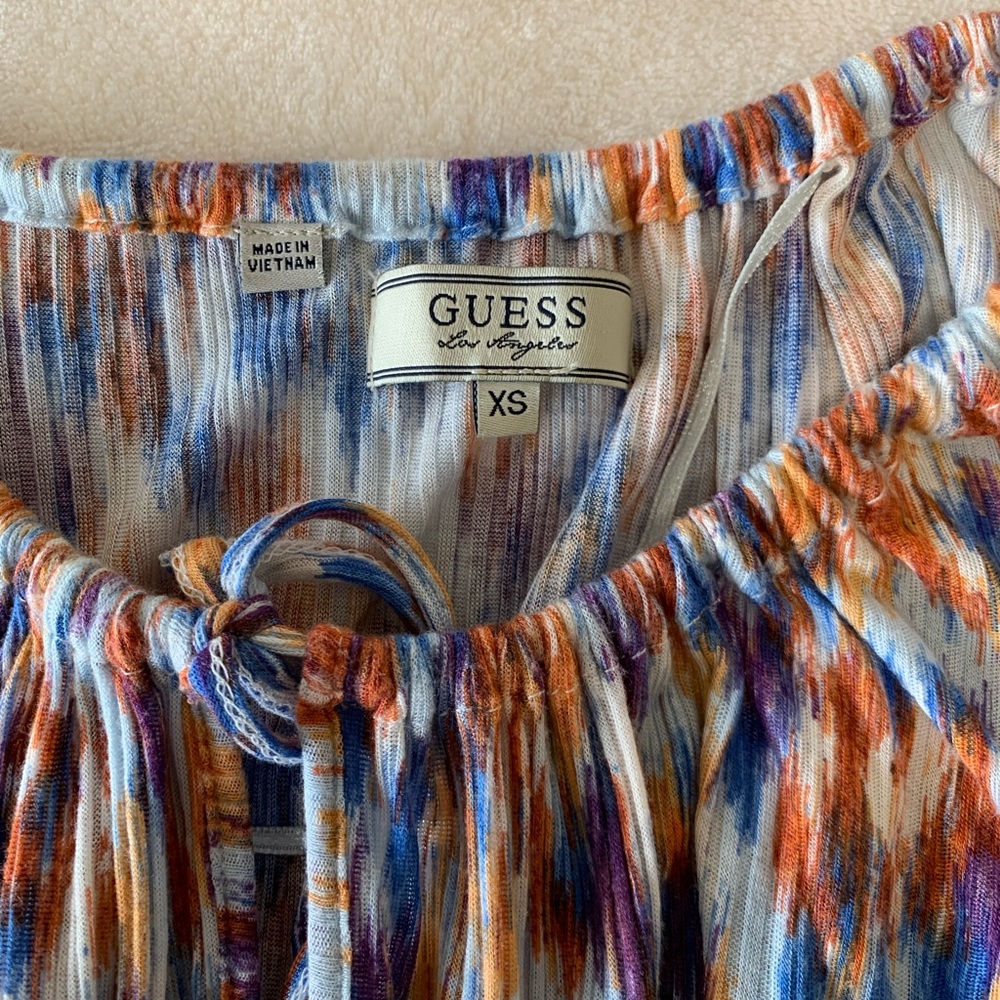 Guess top - Picture 2 of 2